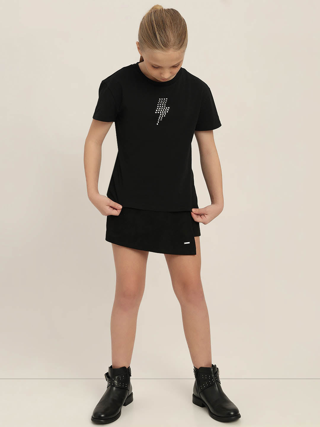 GIRLS Black Embellished T-shirt