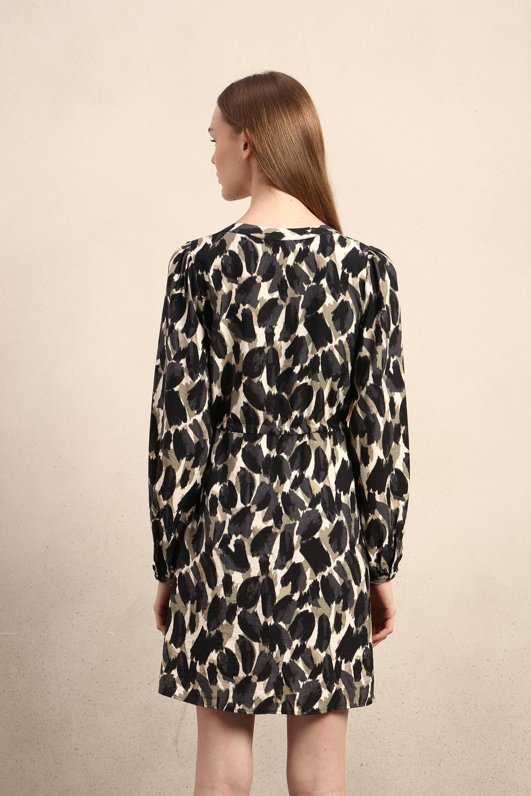 Abstract Animal Print Short Dress - Black