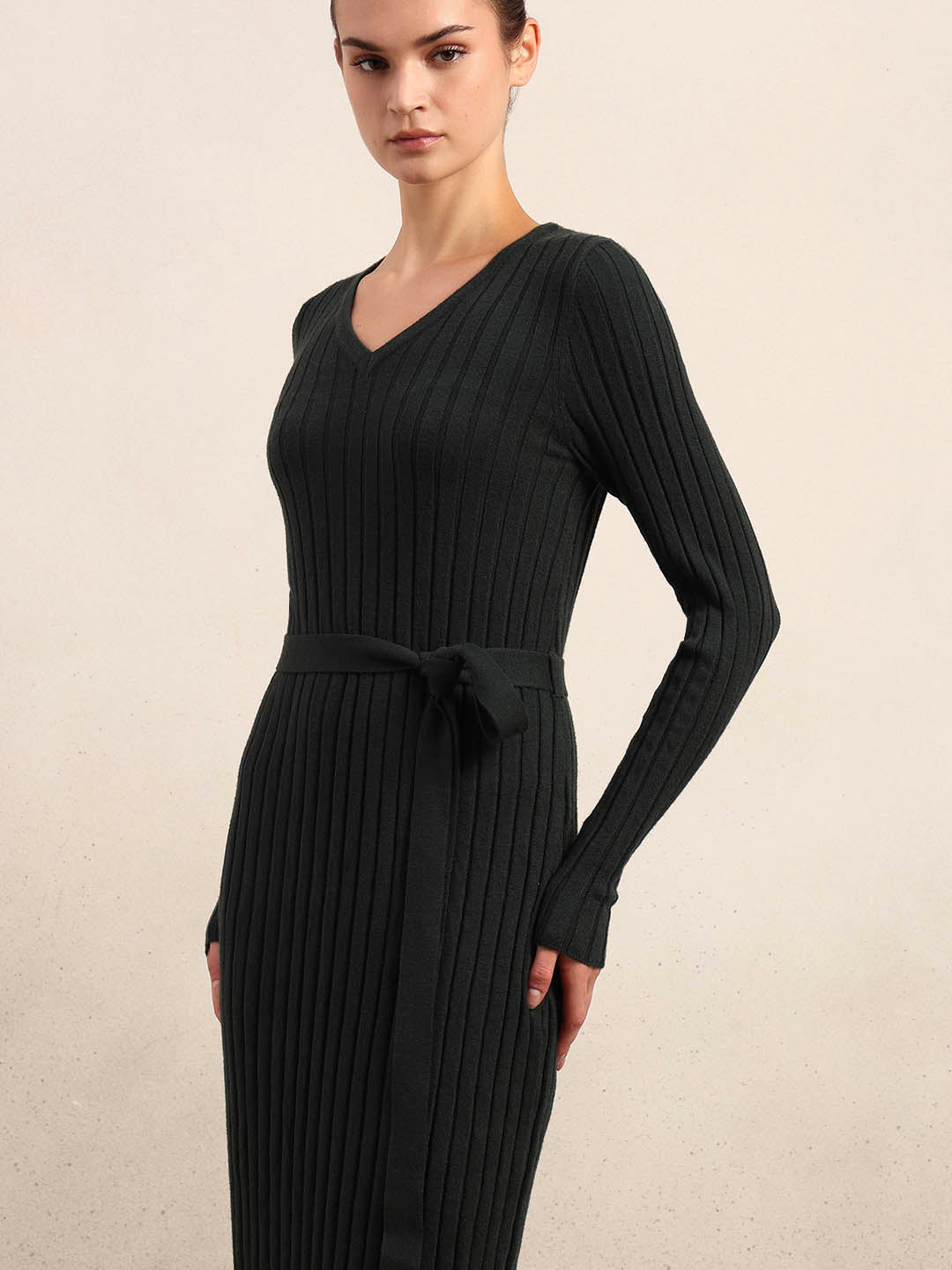 Ribbed V-Neck Knitted Midi Dress