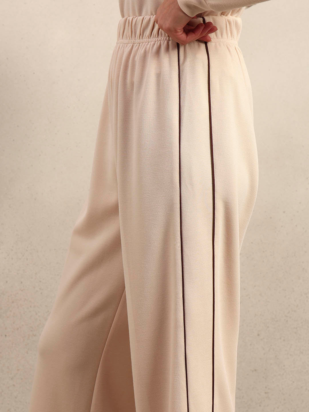 Relaxed Fit Wide Leg Sweatpants