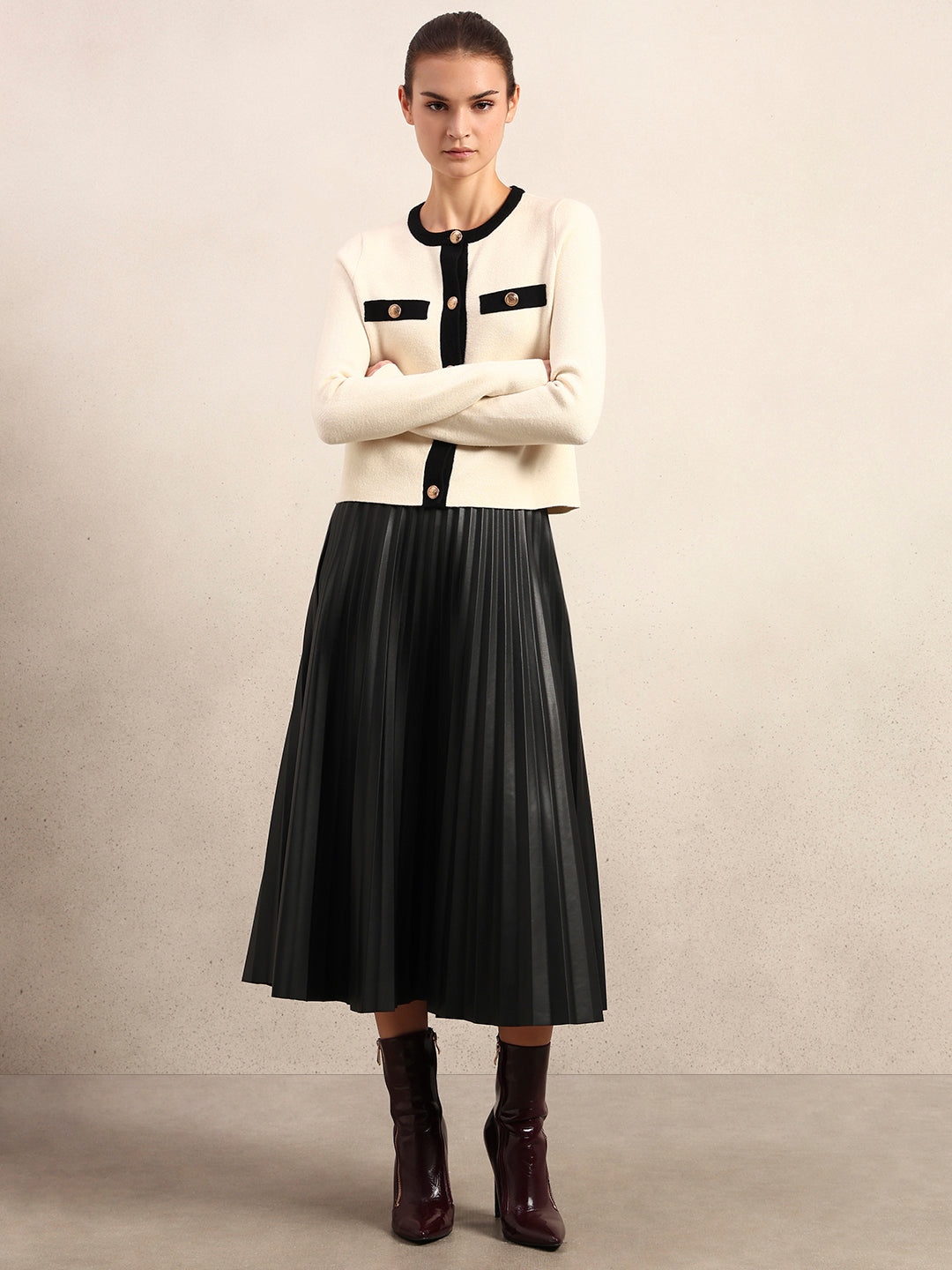 Contrast Trim Knit Cardigan