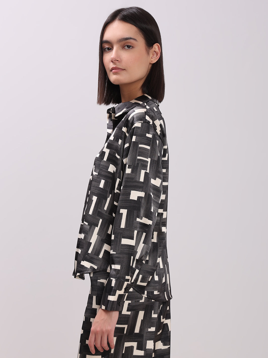 Geometric Print Button-Down Shirt