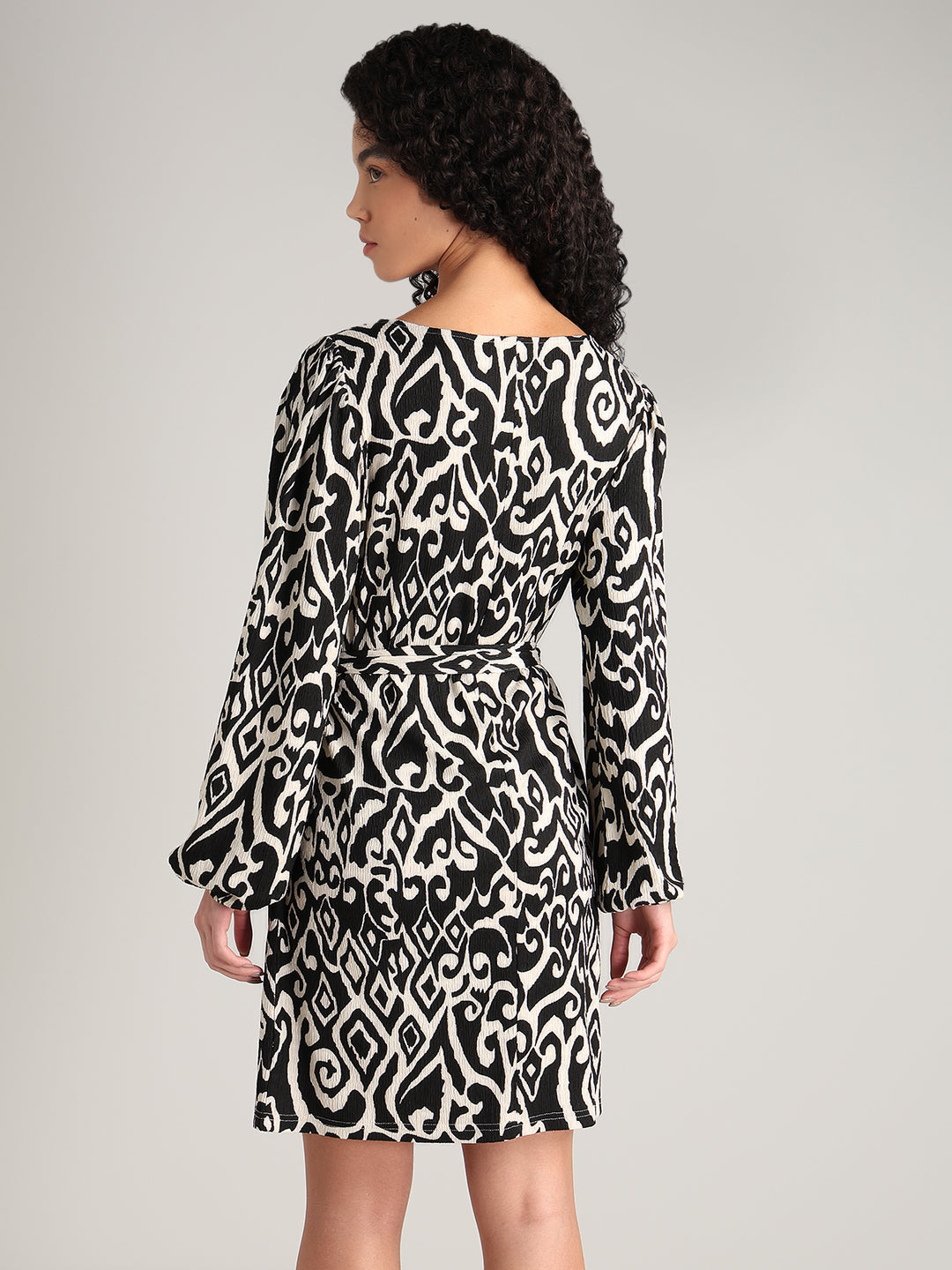 Black & White Printed Long-Sleeve Dress