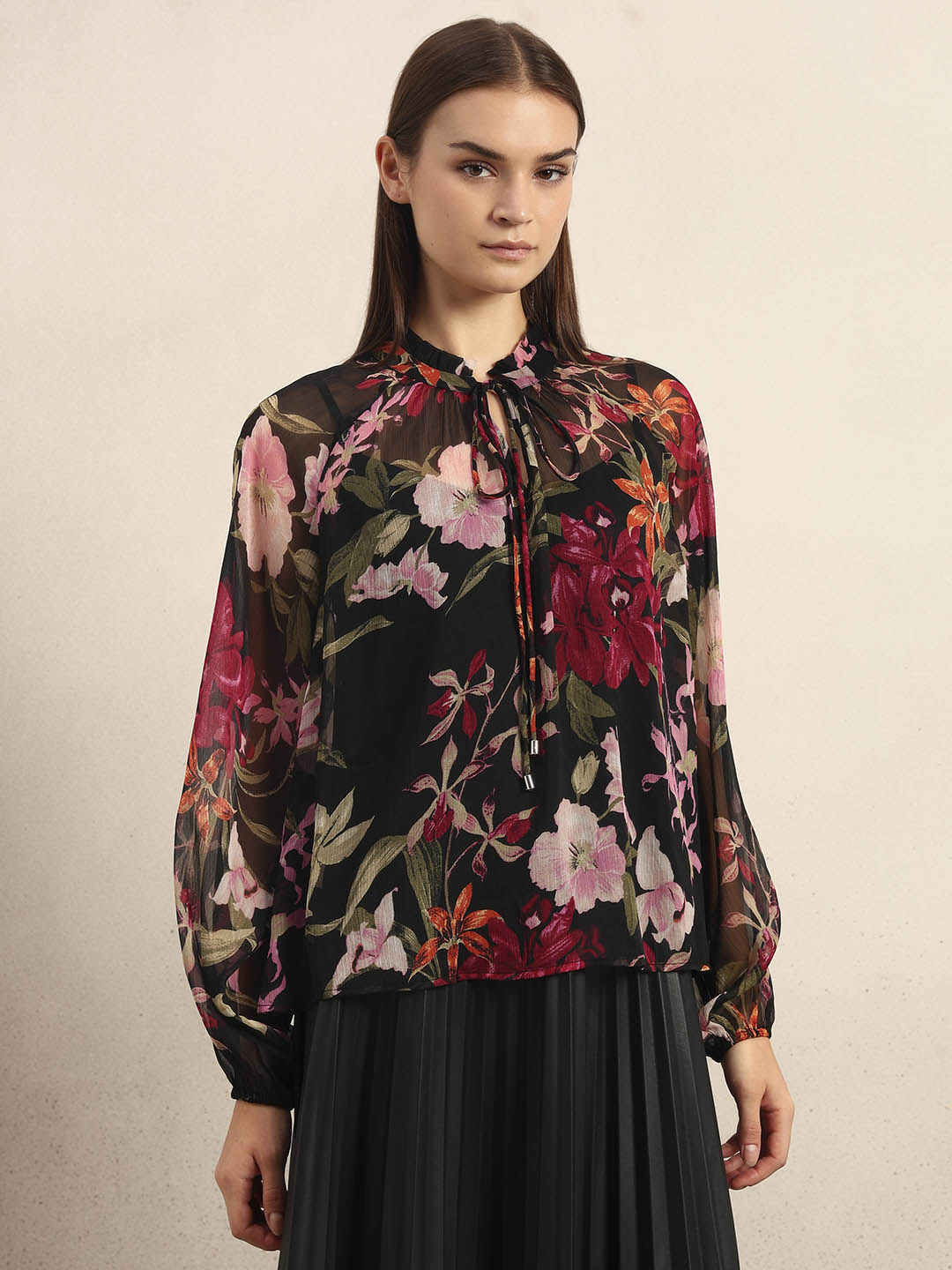 Flowy Floral Print Tie-Neck Top