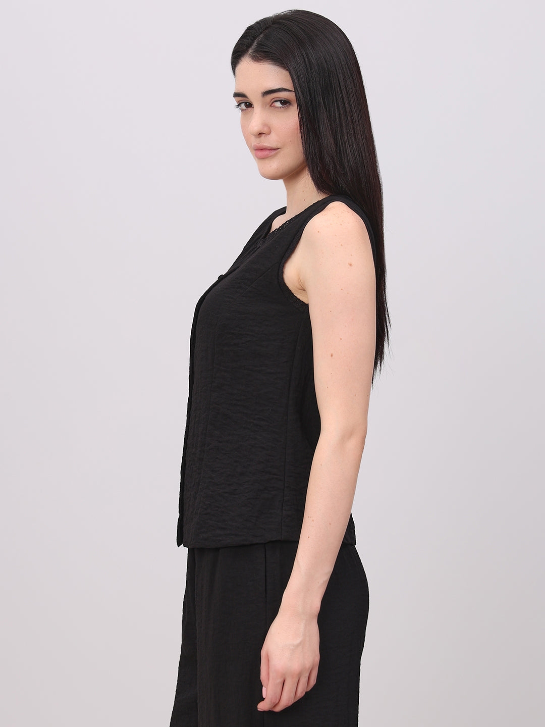 Black Quilted O-Neck Top