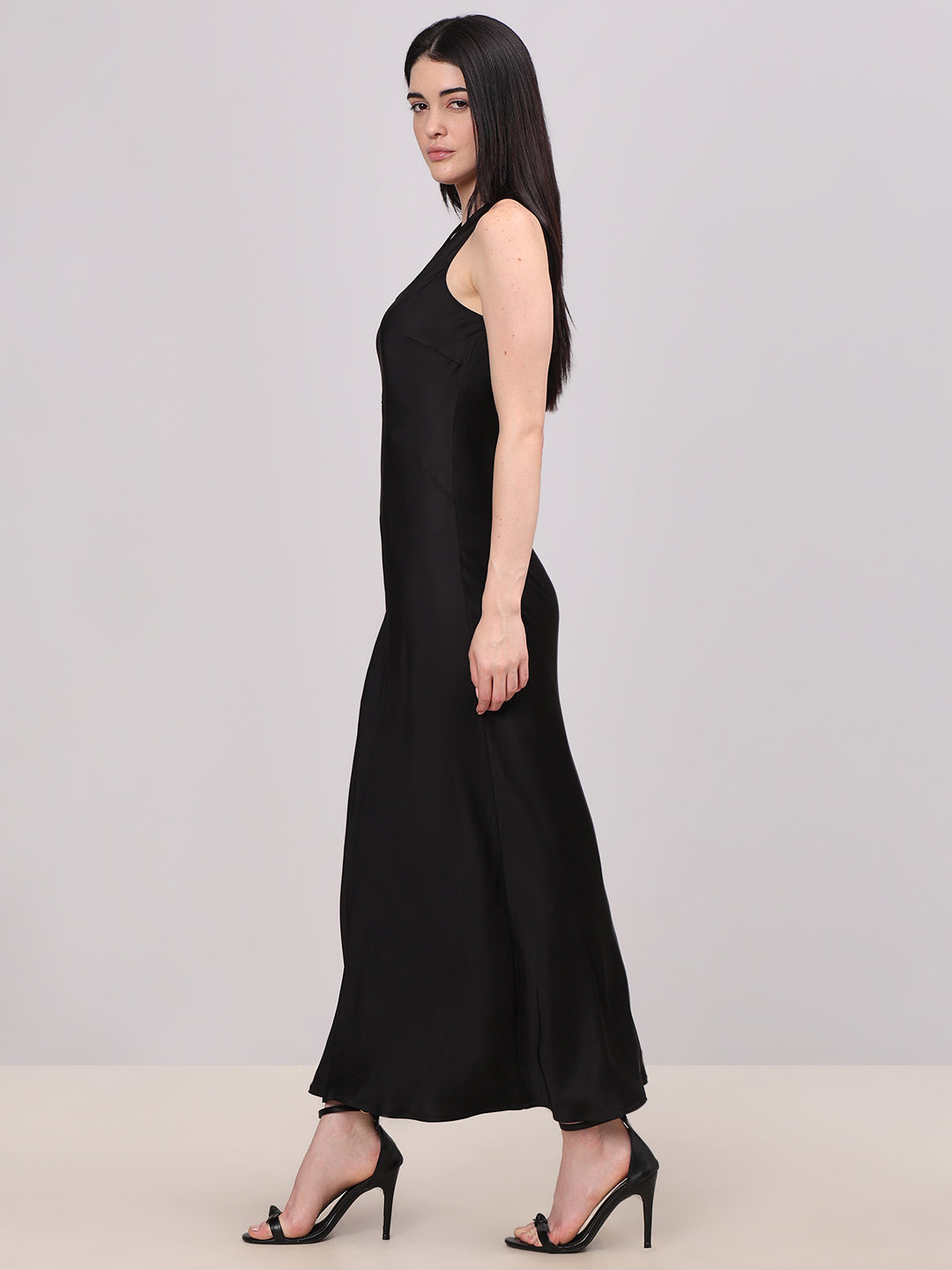 Sleeveless Sculpted Maxi Dress