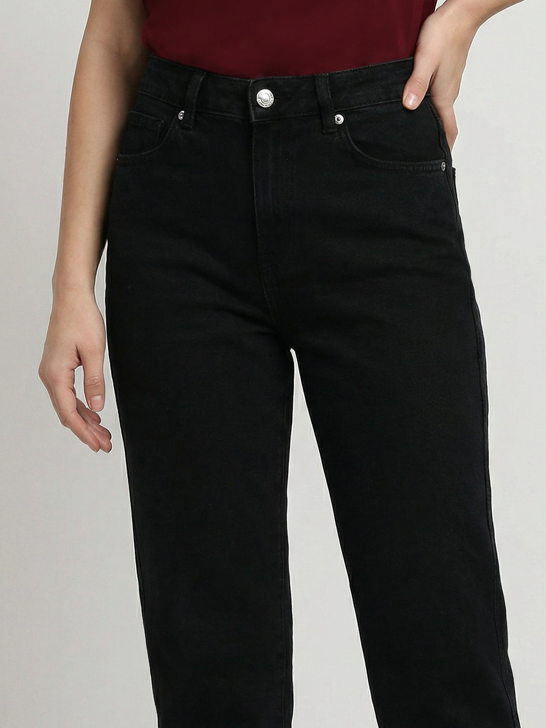Black Mid Rise Straight Fit Jeans