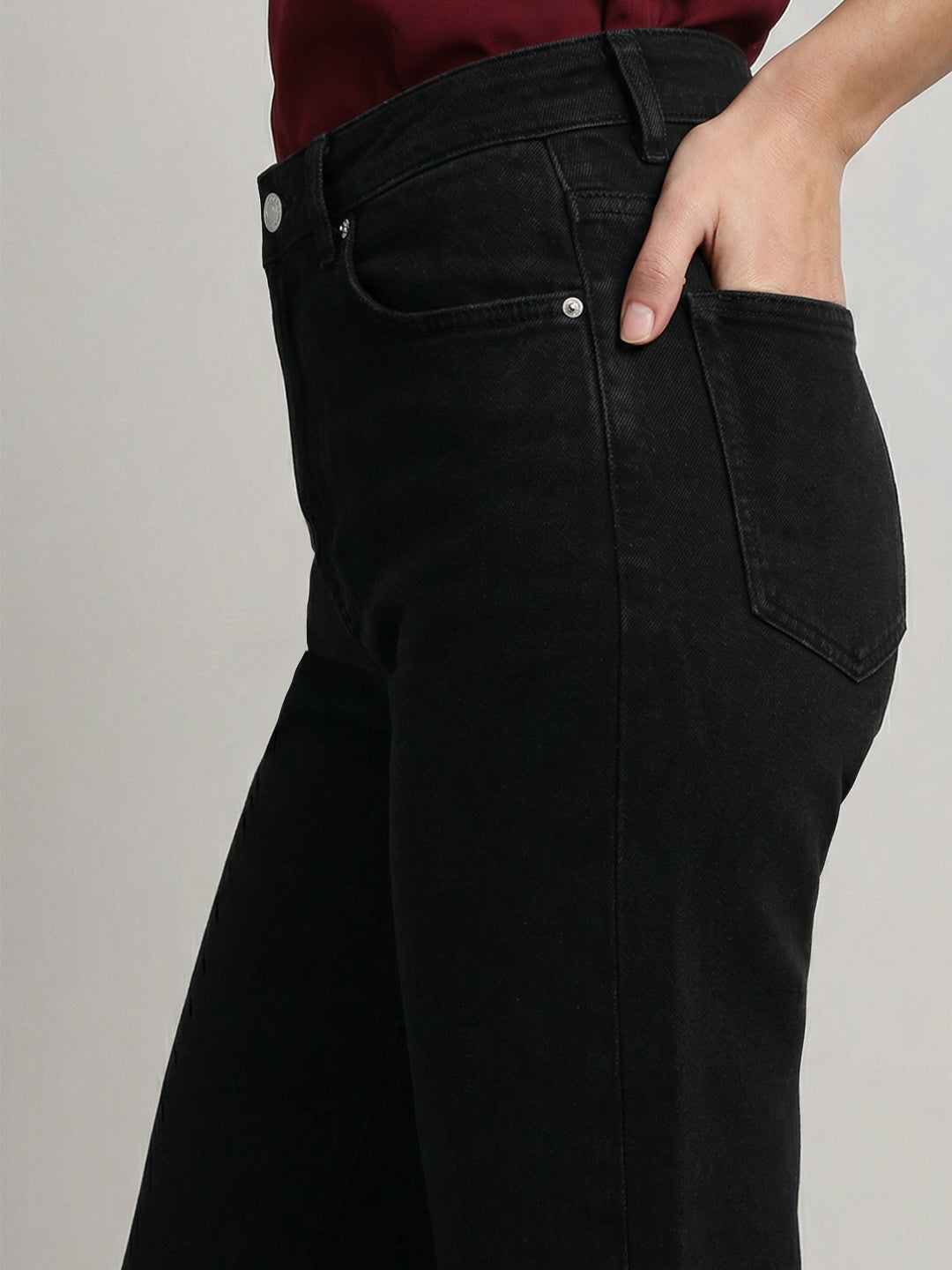Black Mid Rise Straight Fit Jeans