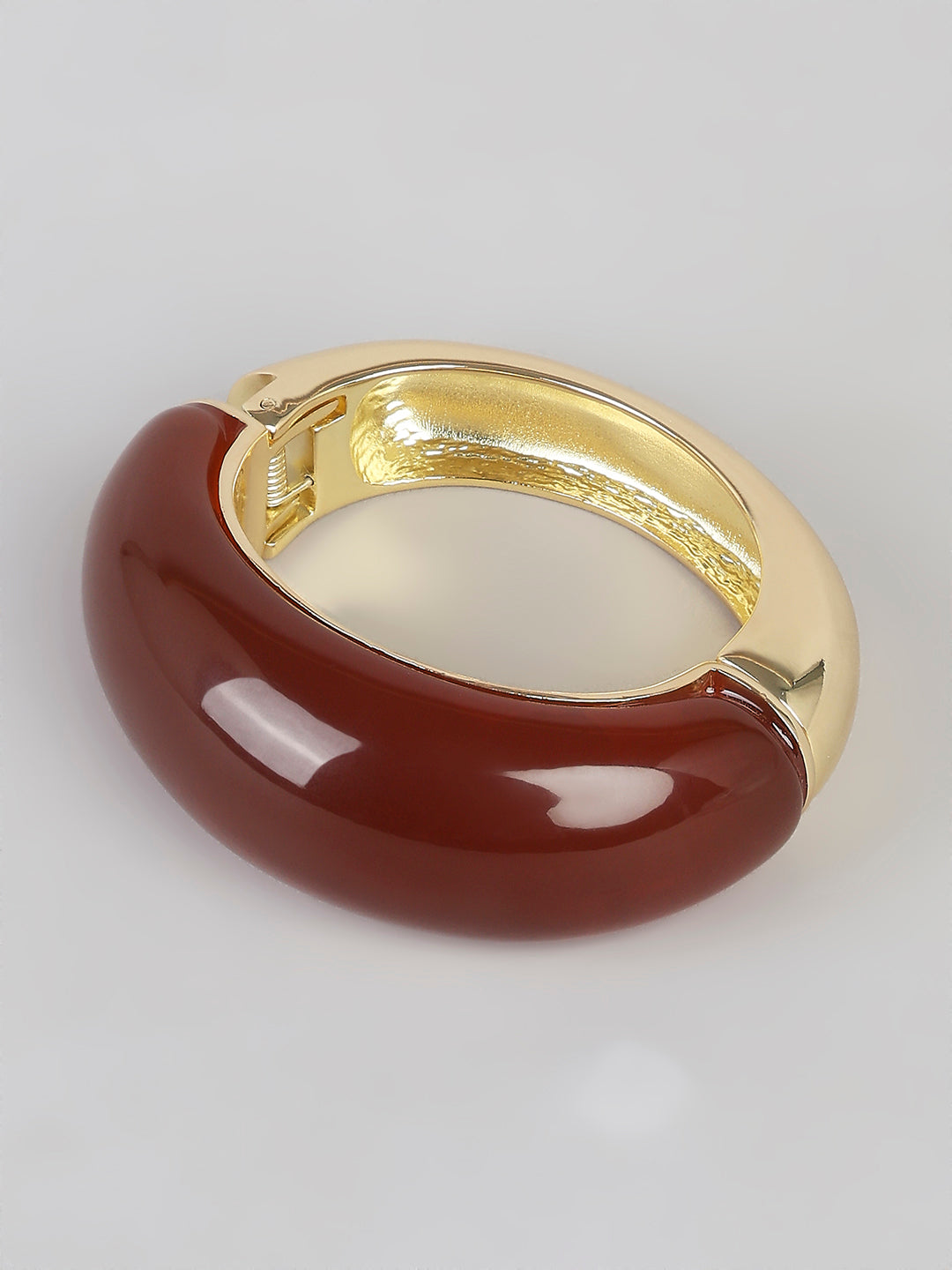 Golden-Resin Chunky Bracelet