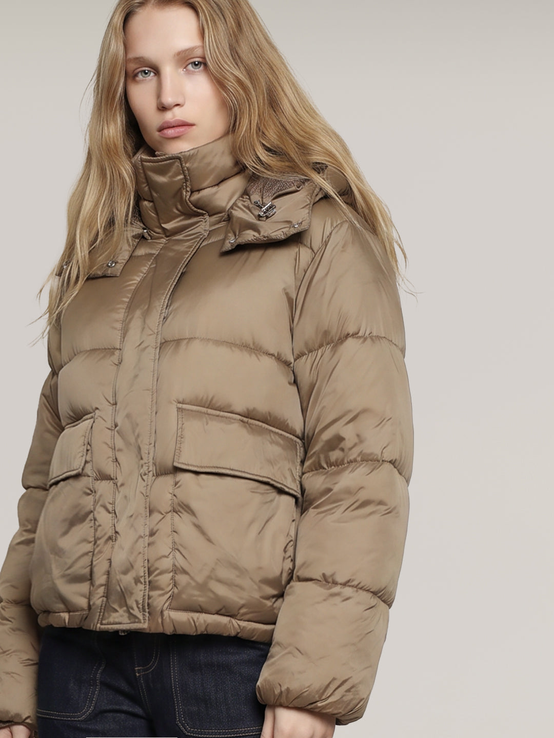 Short Hooded Puffer Jacket