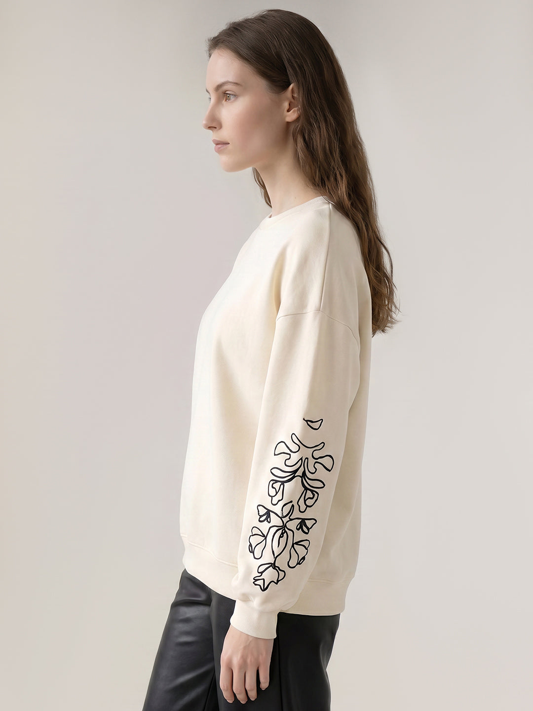 Off-White O-Neck Sweatshirt
