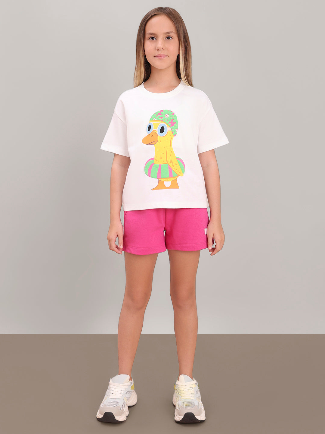 GIRL White Duck Print T-shirt