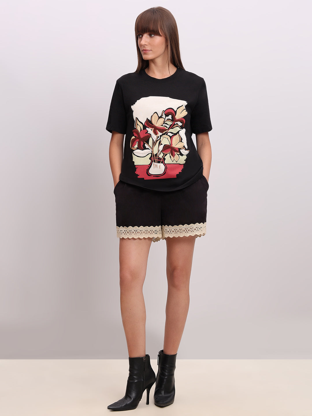 Black Graphic Print T-shirt