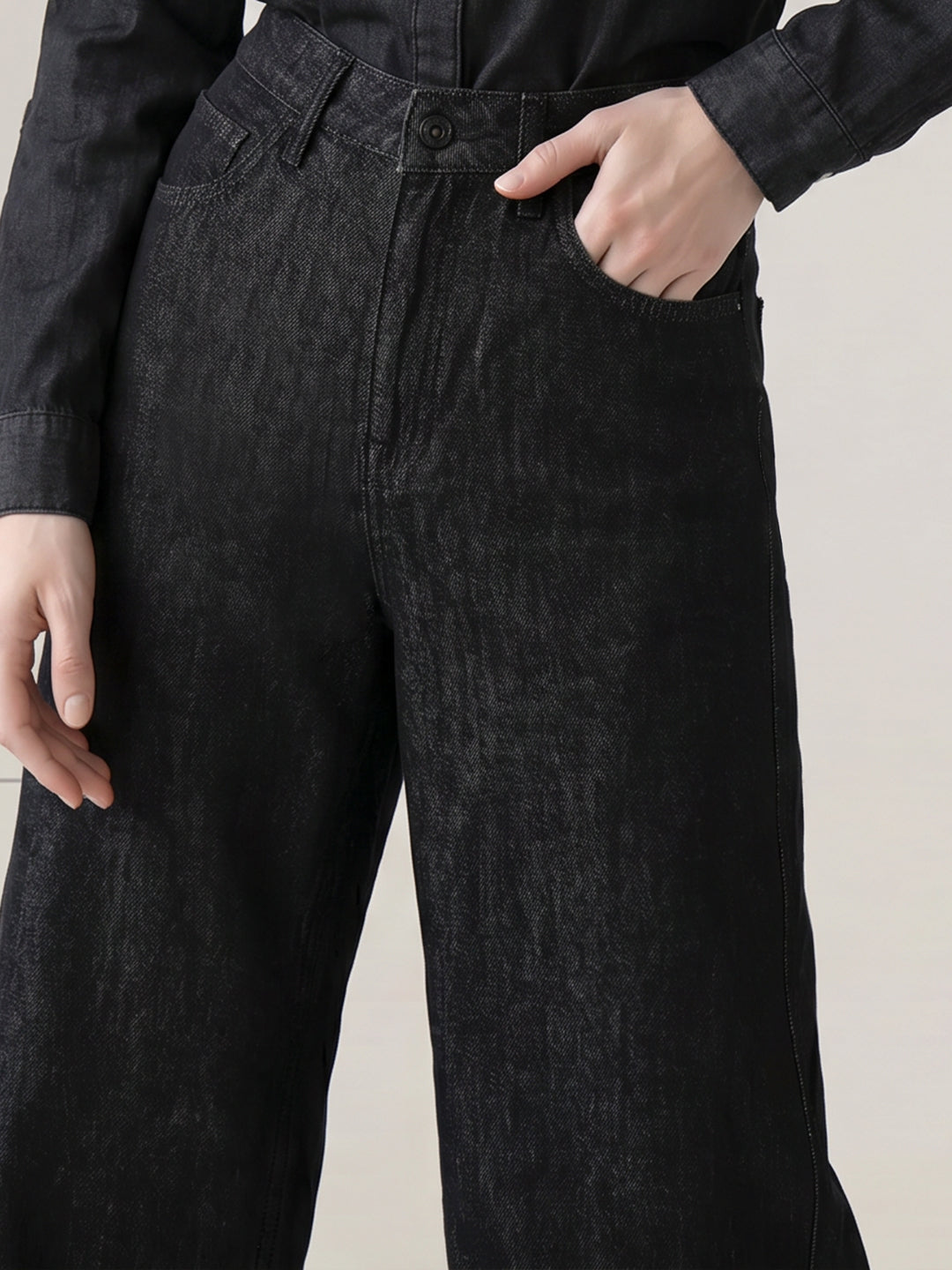 Black High Rise Straight Fit Jeans