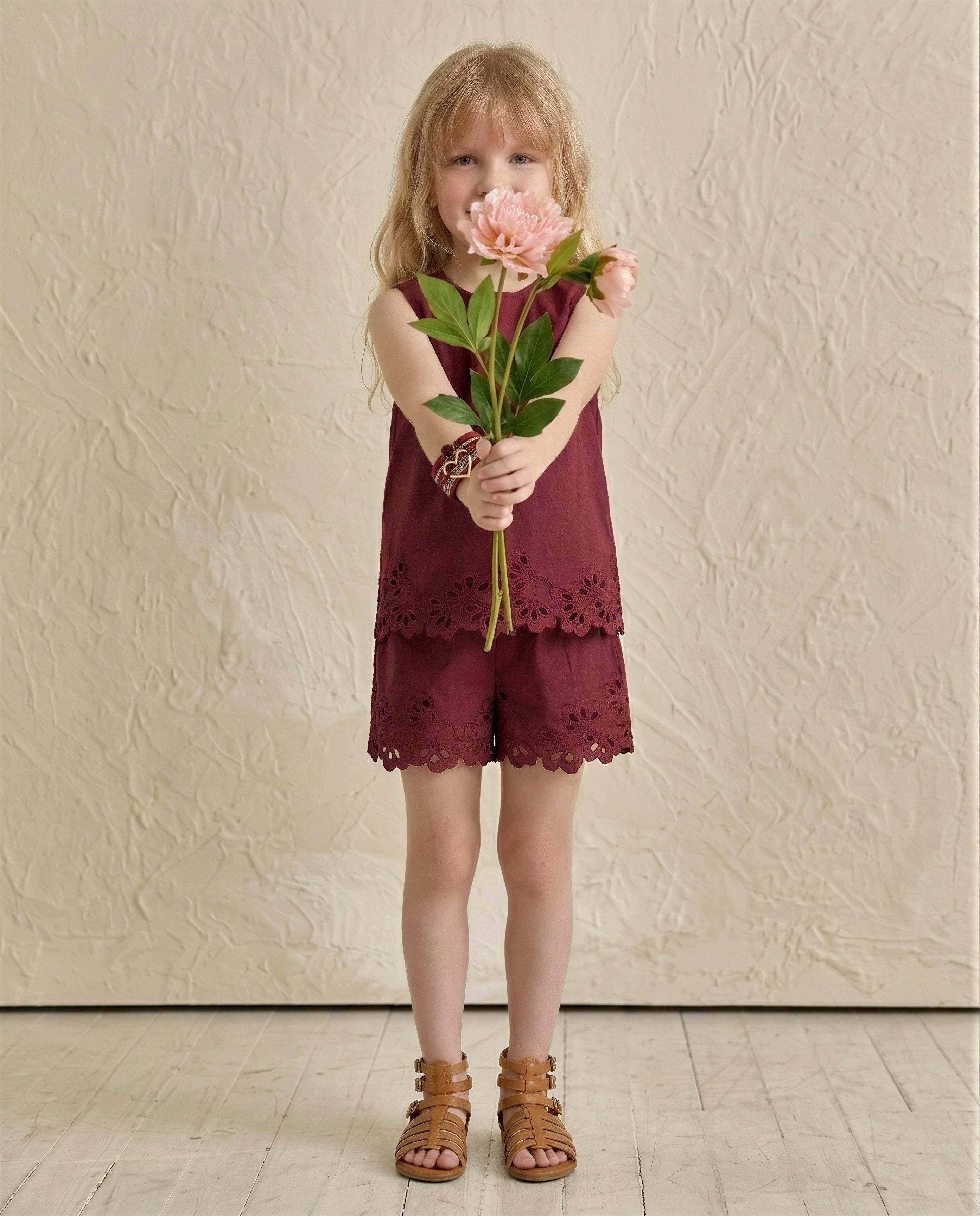 GIRLS Lace Mid Rise Shorts