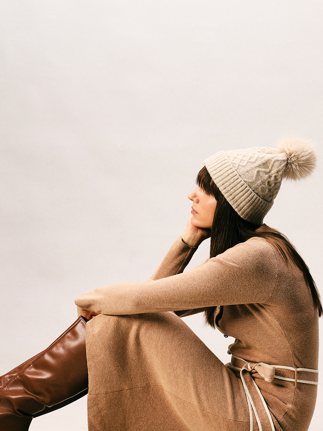 Pom-Pom Cable Knit Beanie