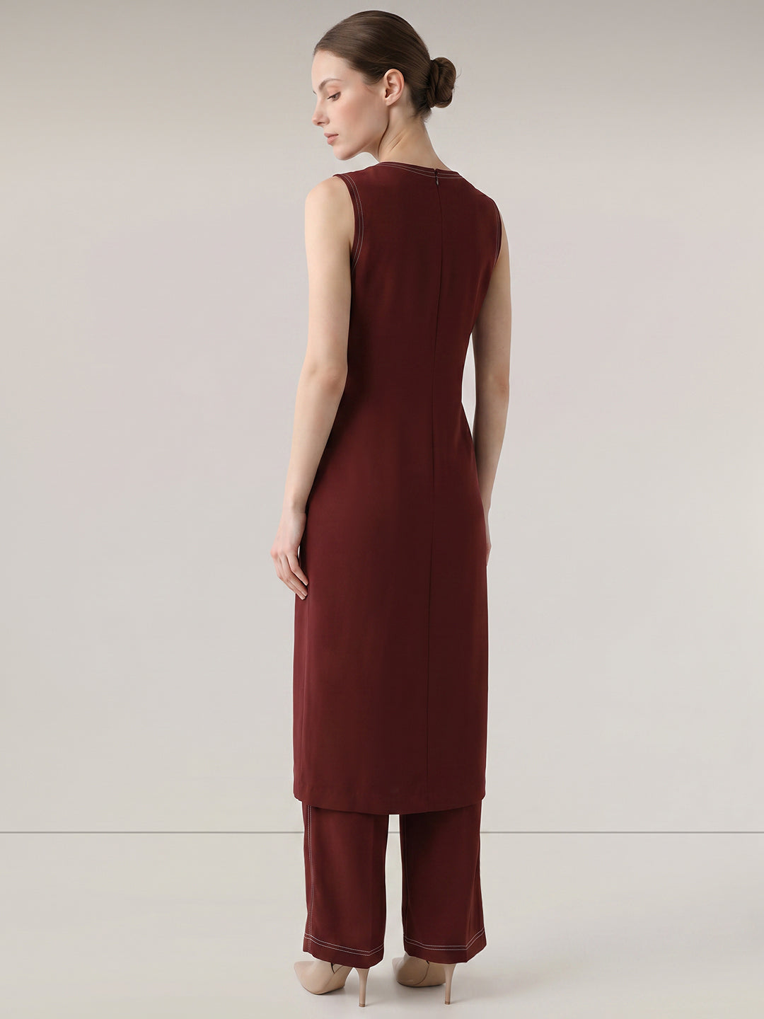 Sleeveless Long Top