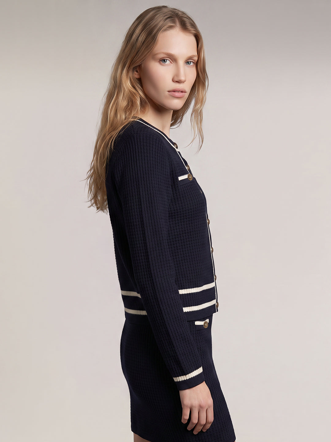 Ribbed Knit Contrast Trim Cardigan