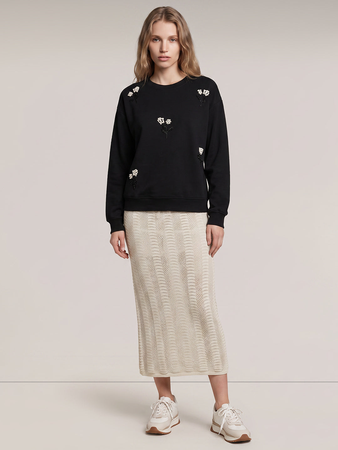 Black Floral Pearl Embellished Sweatshirt