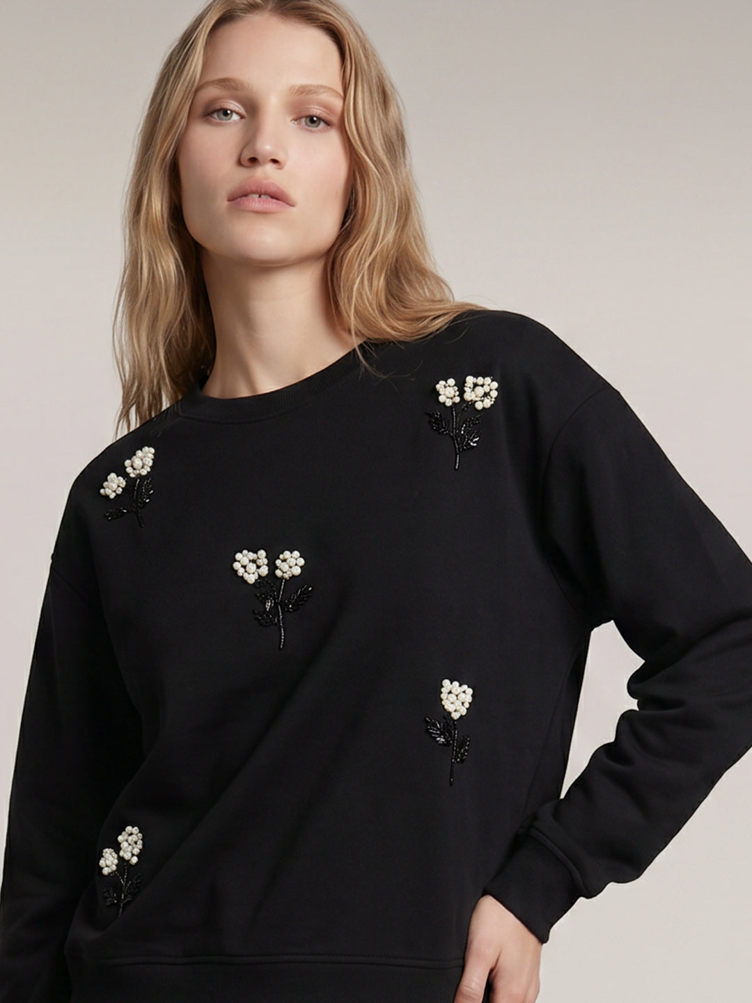 Black Floral Pearl Embellished Sweatshirt