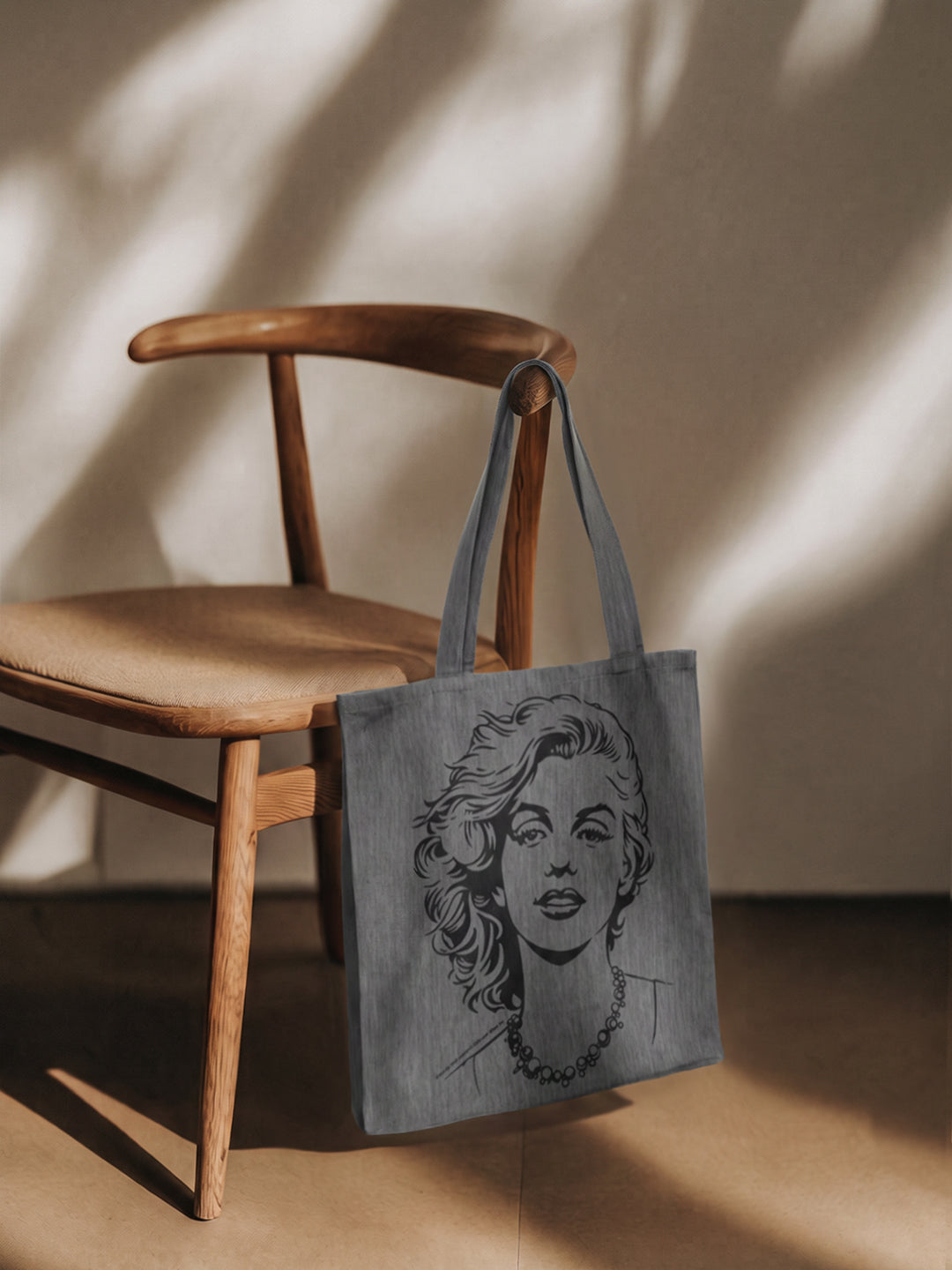 VERO MODA X Marilyn Monroe Printed Tote Bag