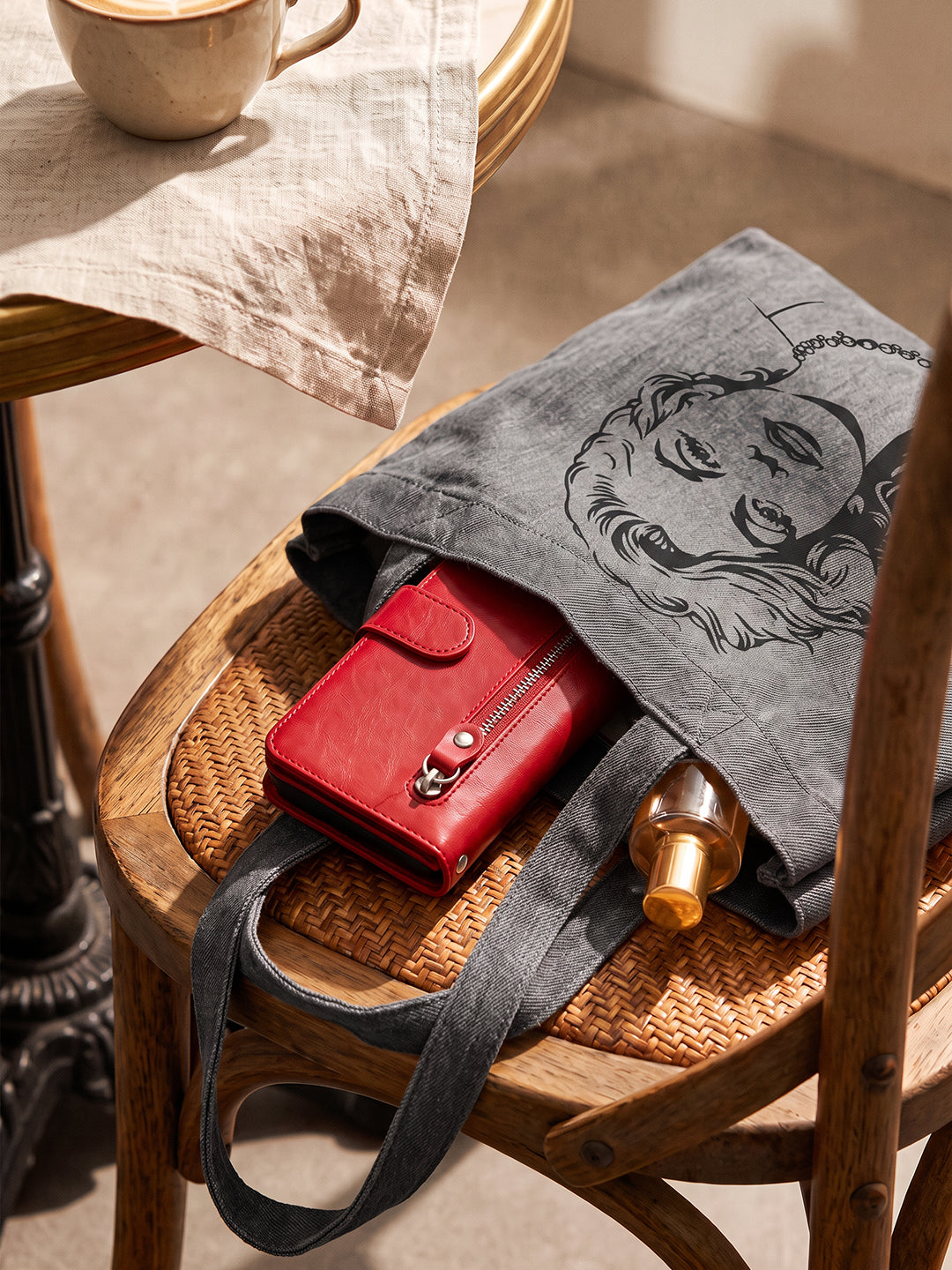 VERO MODA X Marilyn Monroe Printed Tote Bag